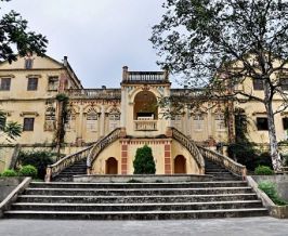 Hoang Yen Chao Castle