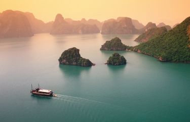 Hanoi - Halong - Hoi An - Ho Chi Minh - Con Dao Island