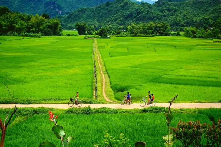 Friendly people in Vietnam