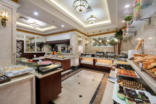 Marvel at the Madness of Traffic