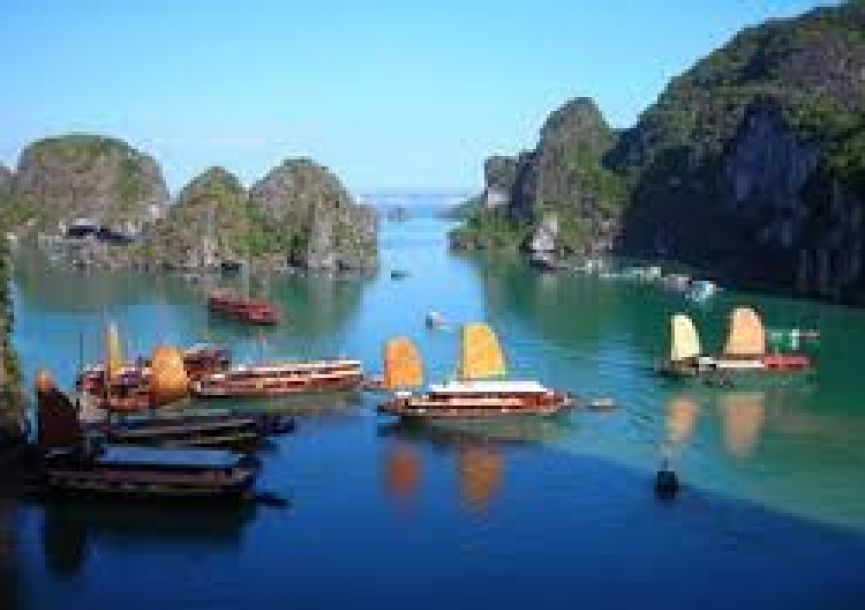 Halong full day on luxury Cruise ( Group tour )